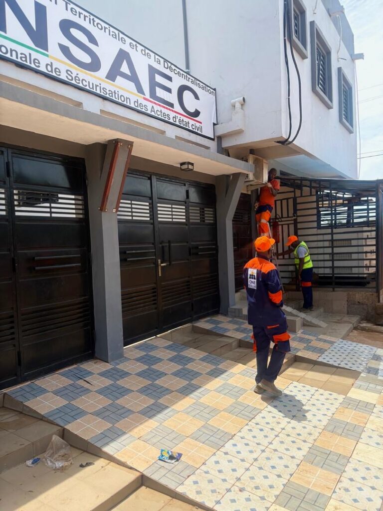 de7918d0-1fc6-489b-8b01-fc7128e88584